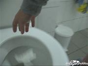 Hochimins – KnappkassigenVideo: ToilettenFilm
