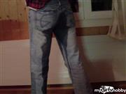 SexyLorie – In die Jeans gepisst     HD Video