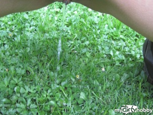 sweet-tigerlilly18 - Outdoorpiss