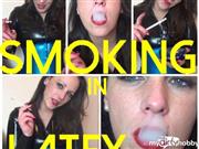 Darkbaby83 – Smoking in Latex