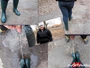 Snejka – outdoors in rubber boots