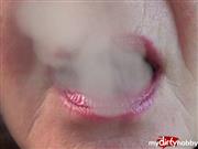 hotwifejolee – Super Closeup Smoking