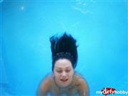 FetishCoupleX – hair wetting in the pool