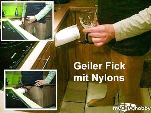 schwanzspiel - Geiler Selbstfick in Nylons