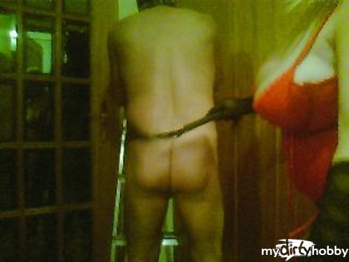 daniela305876 - I love spanking my slave....!