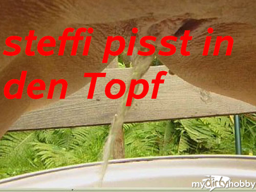 steffilieb - Steffi pisst in den Topf..ein Userwunsch