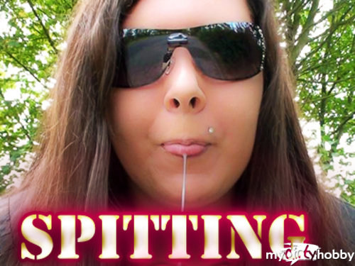 HerrinSamantha - Spitting Mistress - Göttliche Spucke deiner Herrin