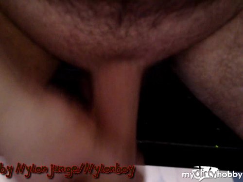 nylonjunge in FAN Collage bespritzen 2