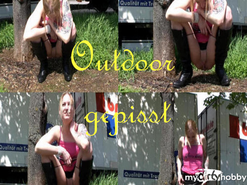 Kitty-Blair - Outdoor gepisst