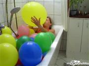 Golden_Girl – Viele bunte Luftballons