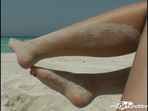 LissLonglegs - Füße im Sand