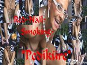 Sachsen-Lady – Red-Nail-Smoking-Talk-Pediküre,gefällig??