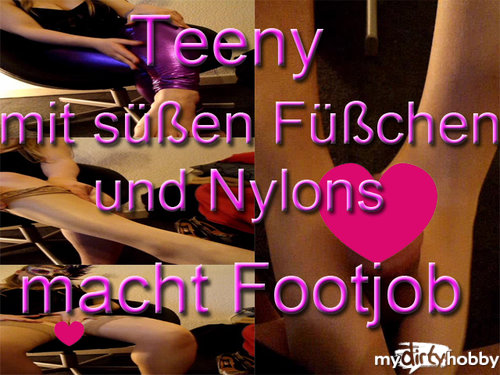 Fetisch-Studentin-Kare - Teeny macht Footjob und Fußerotik in Nylons