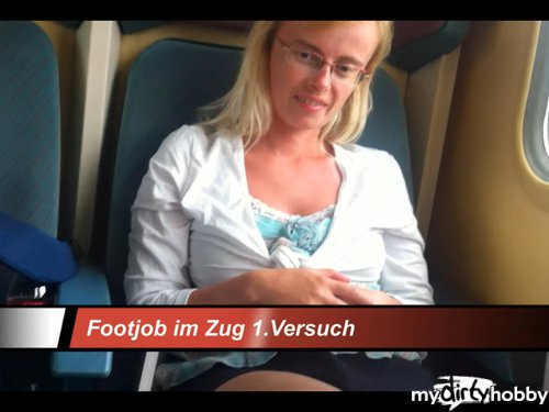 VogtlandPaar8081 - Footjob im Zug