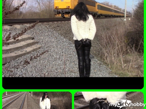 bondageangel - U railway line