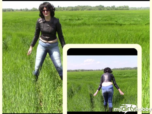 bondageangel - On the field in "wet" jeans