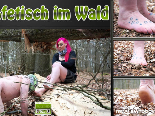 Mistress-Plastique - Fußfetisch im Wald