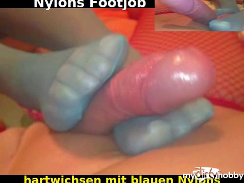 Footjob-Paar - Footjob - anwichsen in blauen Nylons