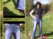 bondageangel – Peeing in a new tight jeans