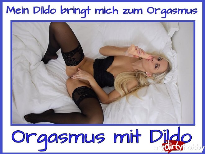 Kleine-Lisa in Jetzt bringt mich mein Dildo zum Orgasmus…